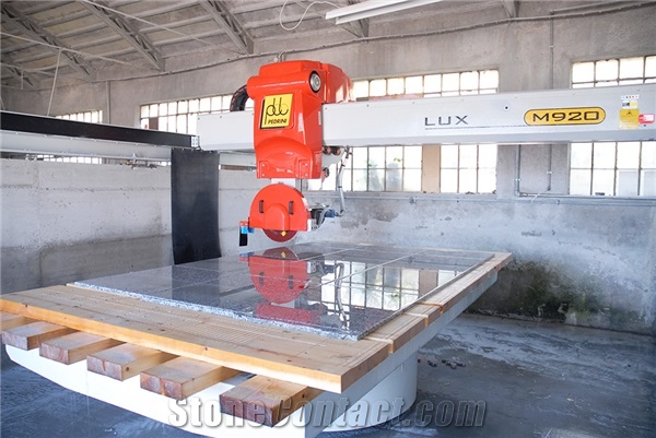 Pedrini M920GR Bridge saw for marble and granite