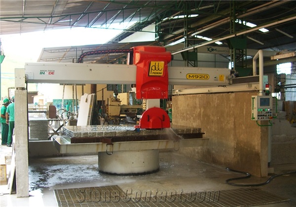Pedrini M920GR Bridge saw for marble and granite