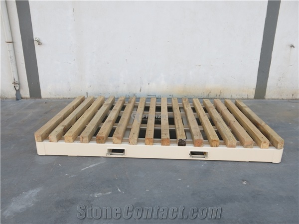 CUTTING TABLE