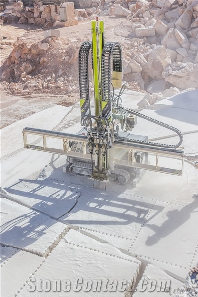 Tracked Pneumatic Drilling Machine (MPL) - CRATER