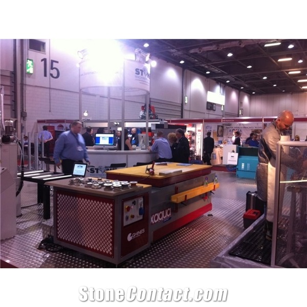 Xagua air suction table with water purification
