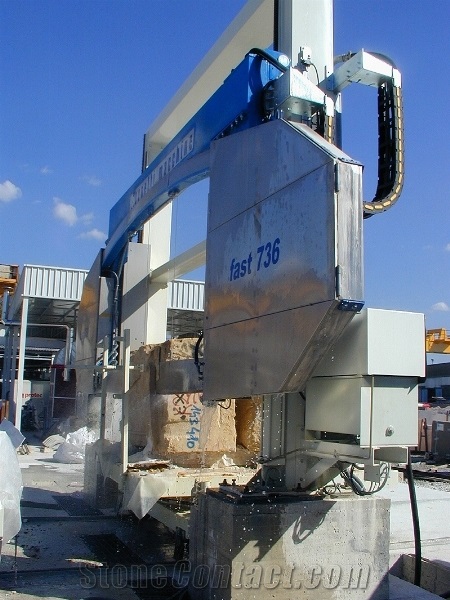 Benetti Fast 736 Diamond belt saw for trimming of blocks