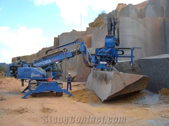 Perfora Girodrill 200 hydraulic quarry drilling mobile unit