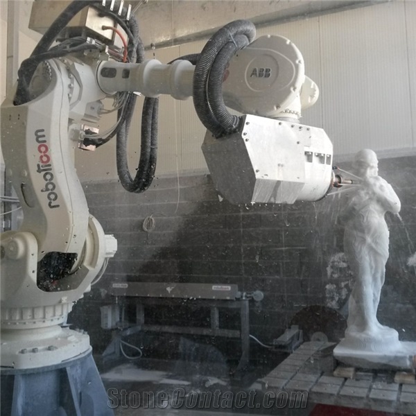 Scultorob 7 axis robotic system for milling and turning operations