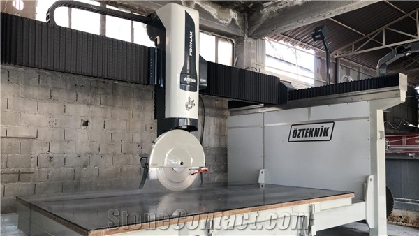 OZKKM 5 Axis / FORNAX 900 Monoblock CNC Bridge Cutting Machine