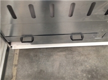 Dust extraction booth for dry marble dust