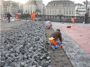 Black Granite Cubic Stone