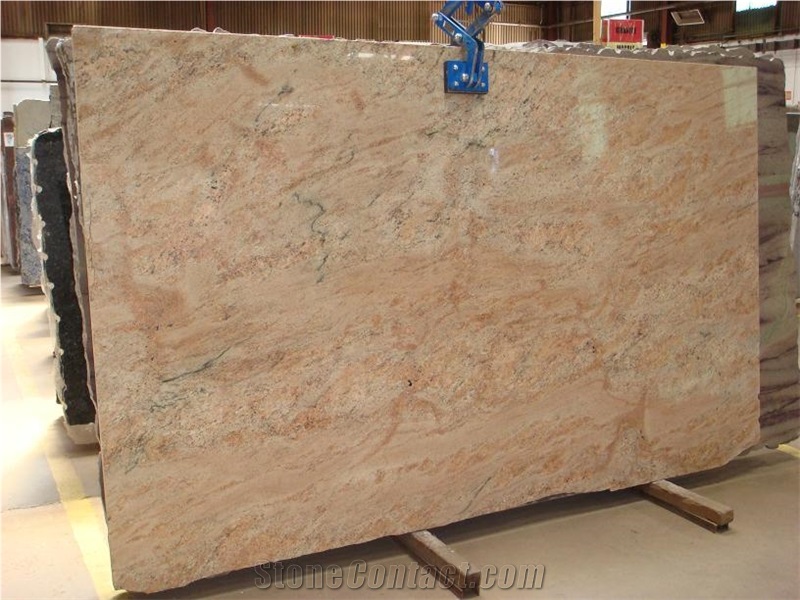 Vyara Gold Granite Slabs