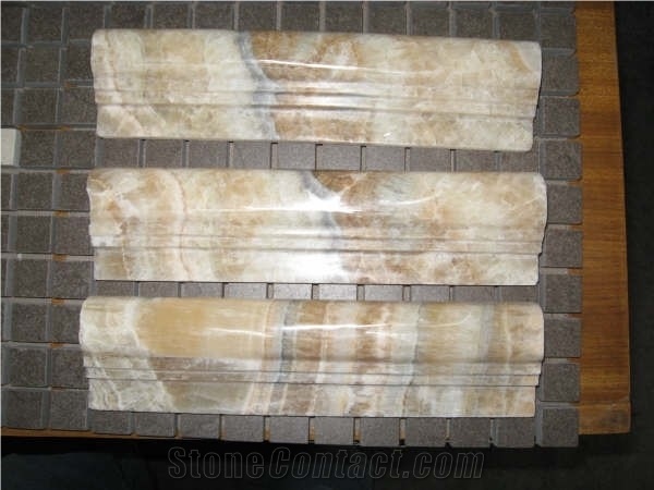 Peruvian Fantastico Onyx Moldings