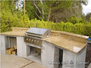 Outside BBQ, Kashmire Gold