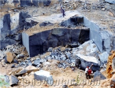 Pon Black Granite Blocks, India Black Granite