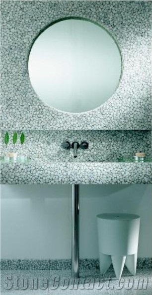 Riverstone -Natural Stone Pebbles Bath Design