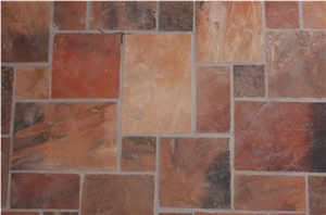 Moss Rock Versailles Flagstone