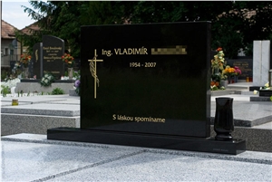 G684 Black Granite Tombstone