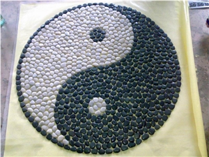 Pebble Stone Mosaic Medallion