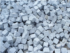Padang Light Granite Cobble Stone