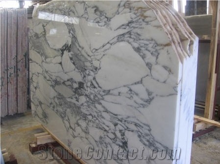 Arabescato Cervaiole Marble Slabs