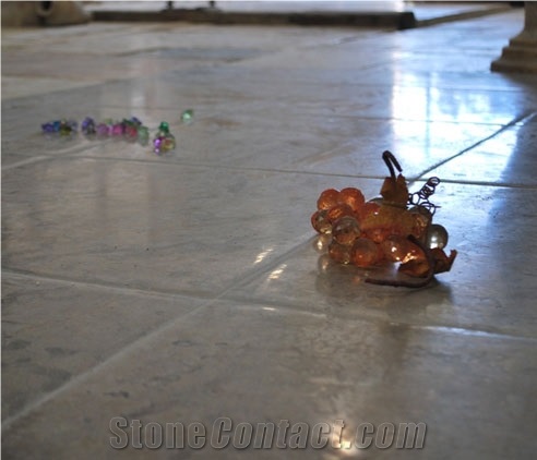 Hebron Bone Limestone Flooring Tile, Israel Beige Limestone