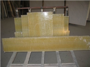 Honey Onyx Glass Panel