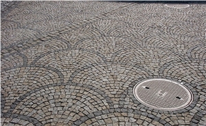 Grey- Red Granite Cubestone, Cobble Stone