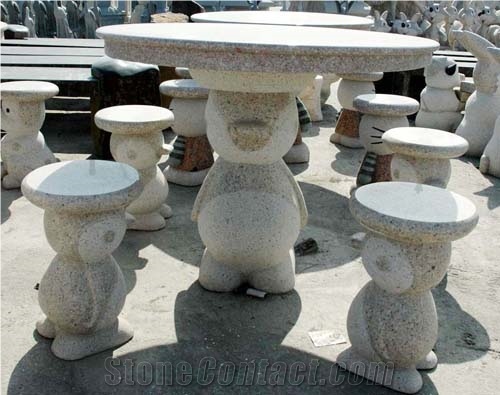 Garden Table Bench (Penguin)