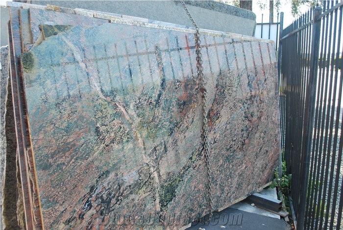 Verde Fuco Granite Slabs