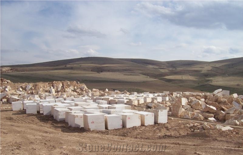 Ivory Cream Travertine Blocks