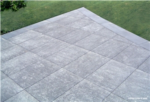 Bluestone Flammed Paving