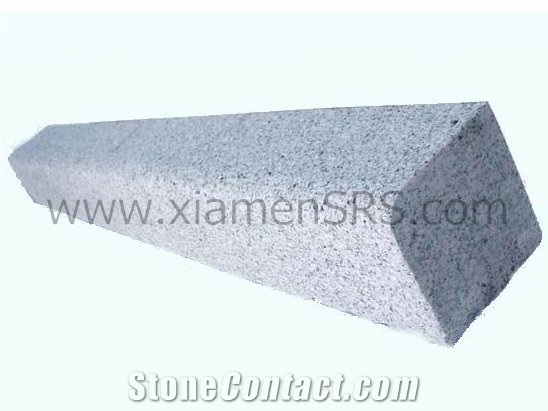 G603 Grey Granite Kerbstone