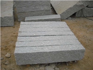 G375 Green Granite Kerbstone