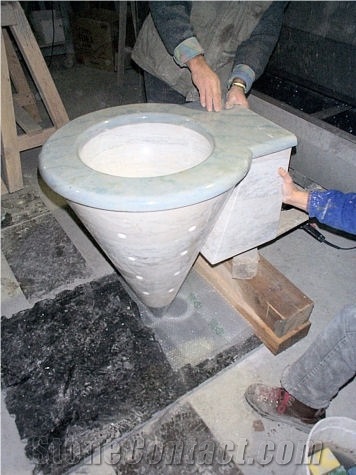 Vanity Top Like a Cone
