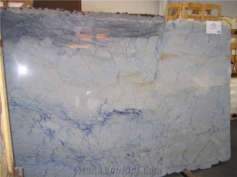 Azul Macaubas Slabs, Tiles