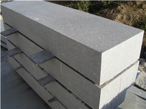 G606 Granite Kerbstone