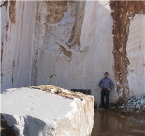 Usak White Marble Blocks