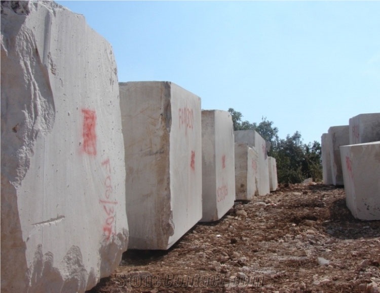 Daino Royale Marble Blocks