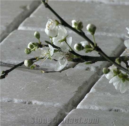 Tumbled White Travertine Paver
