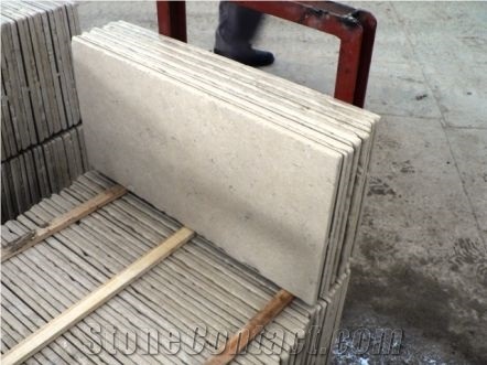 Tumbled Beige Limestone Slabs & Tiles