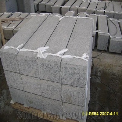 G654 Granite Kerbstone