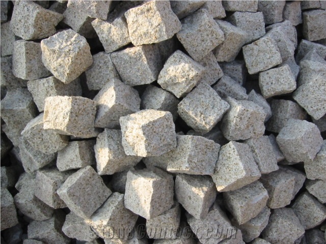 Yellow Granite Cobble Stone