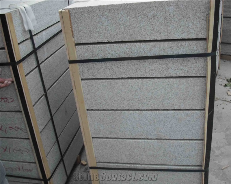 G350 Yellow Granite Kerbstone
