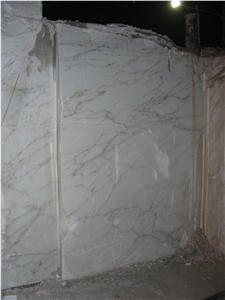 White Marble Blocks with Golden Veins, Valley Gold Vein Marble