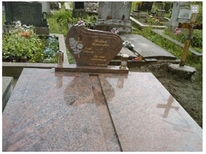 Juparana Colombo Granite Monument