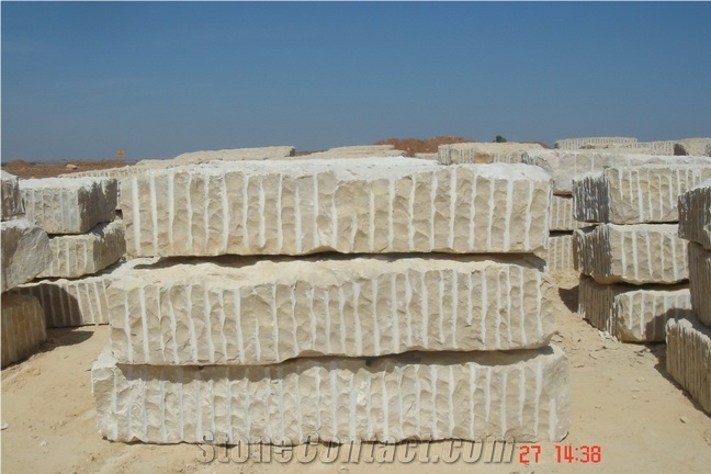 California Honey Limestone Blocks, Giallo Provenza Limestone Block