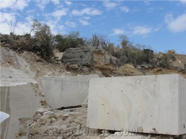 Beige Travertine Blocks