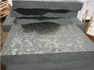 Zhangpu Black Flamed Basalt Tiles