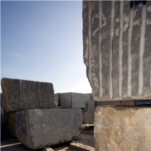 Moon Grey San Vicente Limestone Blocks