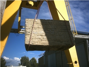 Moon Grey San Vicente Limestone Blocks