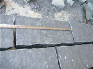G685 Black Granite Cobble Stone