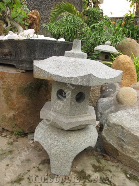 Japanese Lantern - Maison Japonaise, Basalt Blue Stone