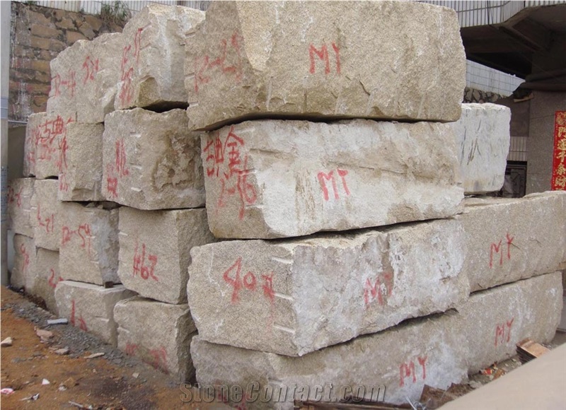 Yellow Granite (Giallo Classico)